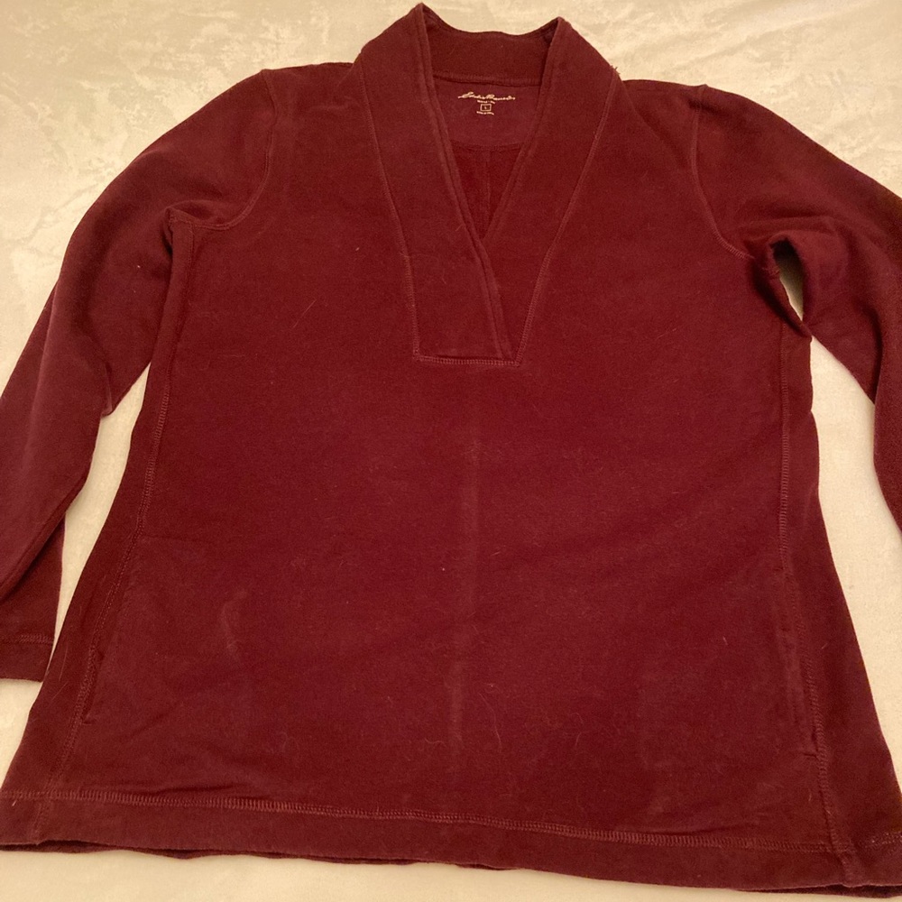 Eddie Bauer size large pullover sweatshirt